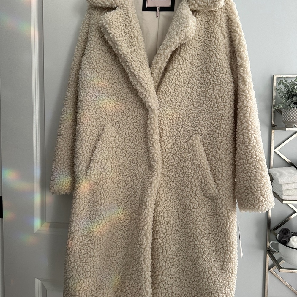 Women’s Sherpa Coat